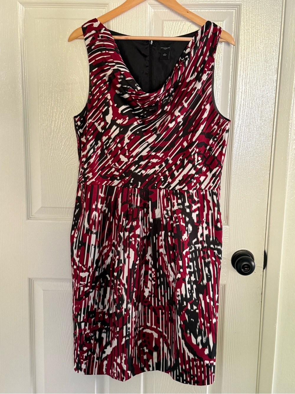 NWT Ann Taylor Size 12 Cowl Neck Dress Red Black White Abstract Print